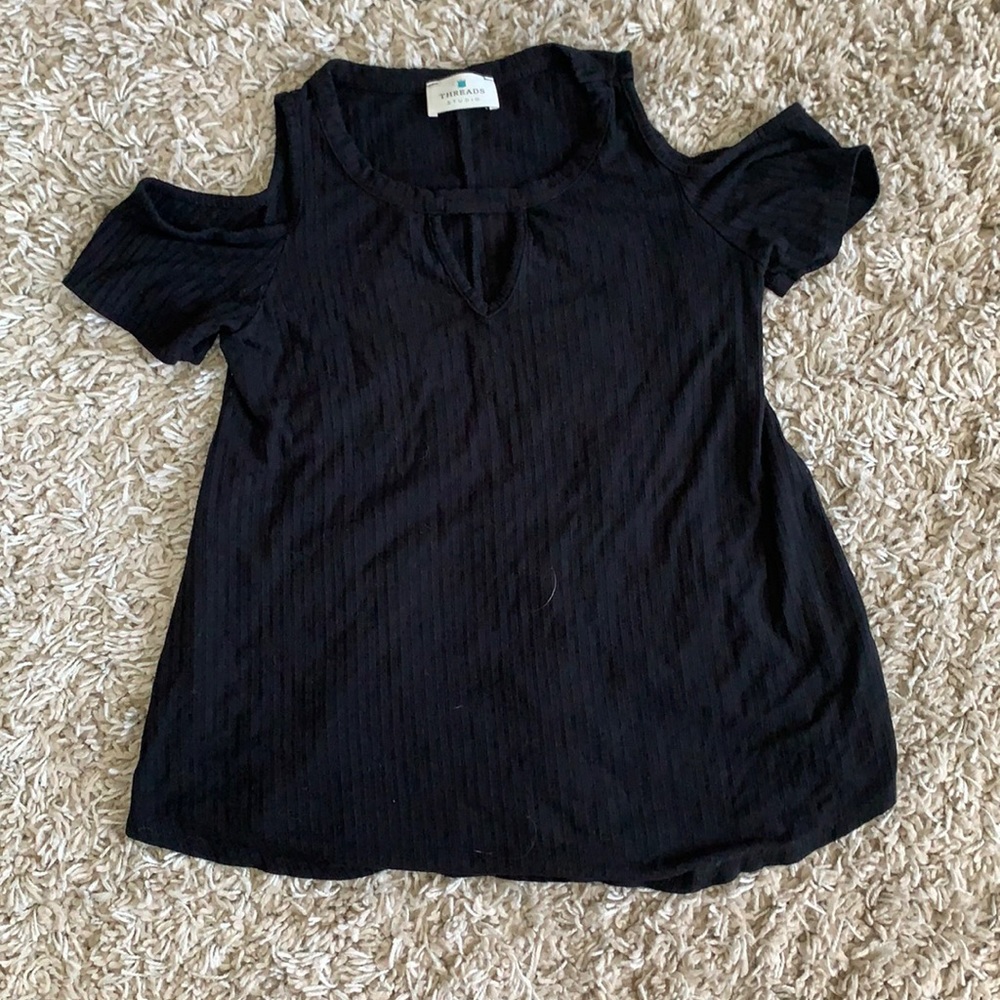 Cut Out T-Shitt